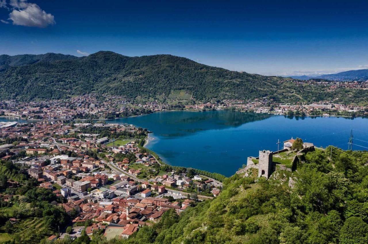 Lago Di Lecco - Parcheggio Gratuito - Stazione Ferroviaria Calolziocorte Kültér fotó
